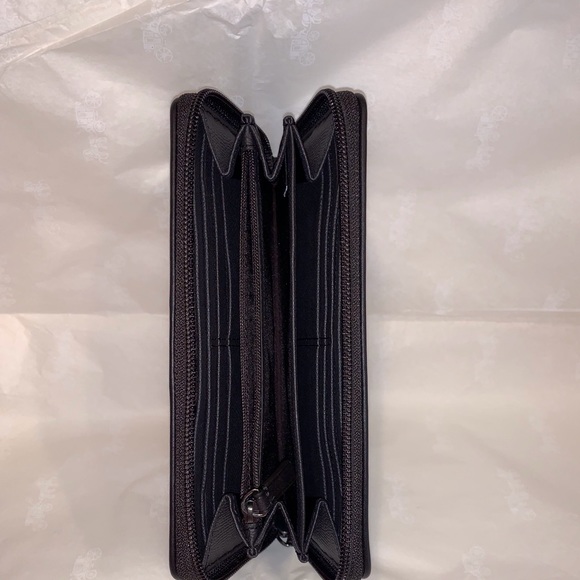 NWT Coach Heritage Accordion Zip Around Wallet. - Picture 3 of 4